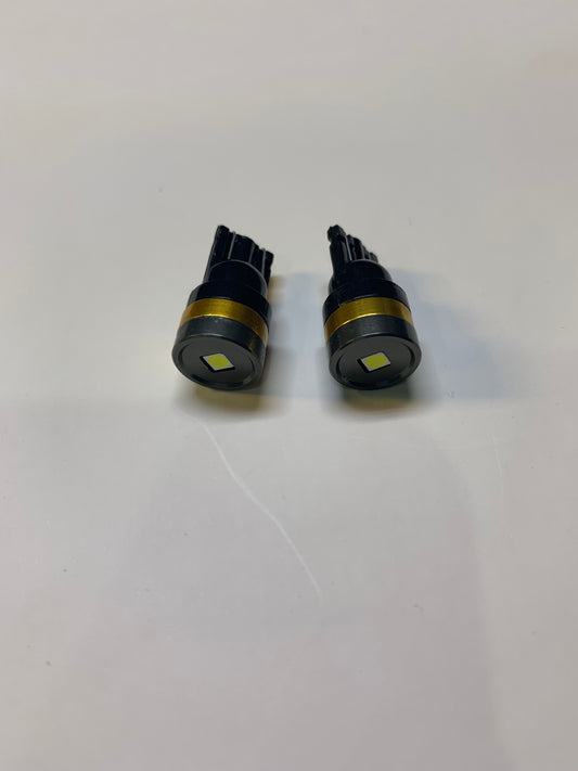 Wedge Shape LED White    T10-8-W