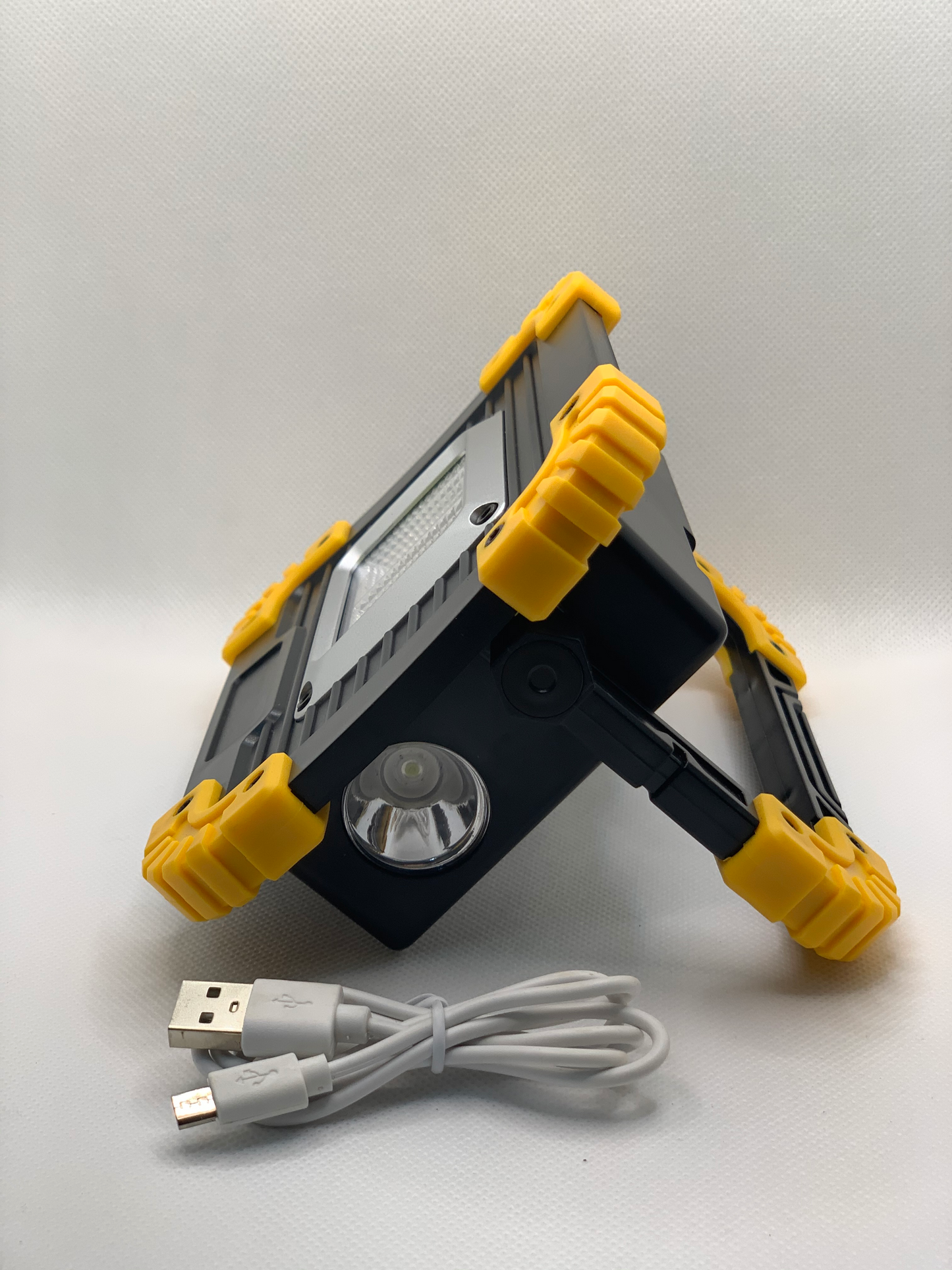 20 Watt COB Camping Light/Emergency Light/Utility Light Battery Powered NEW