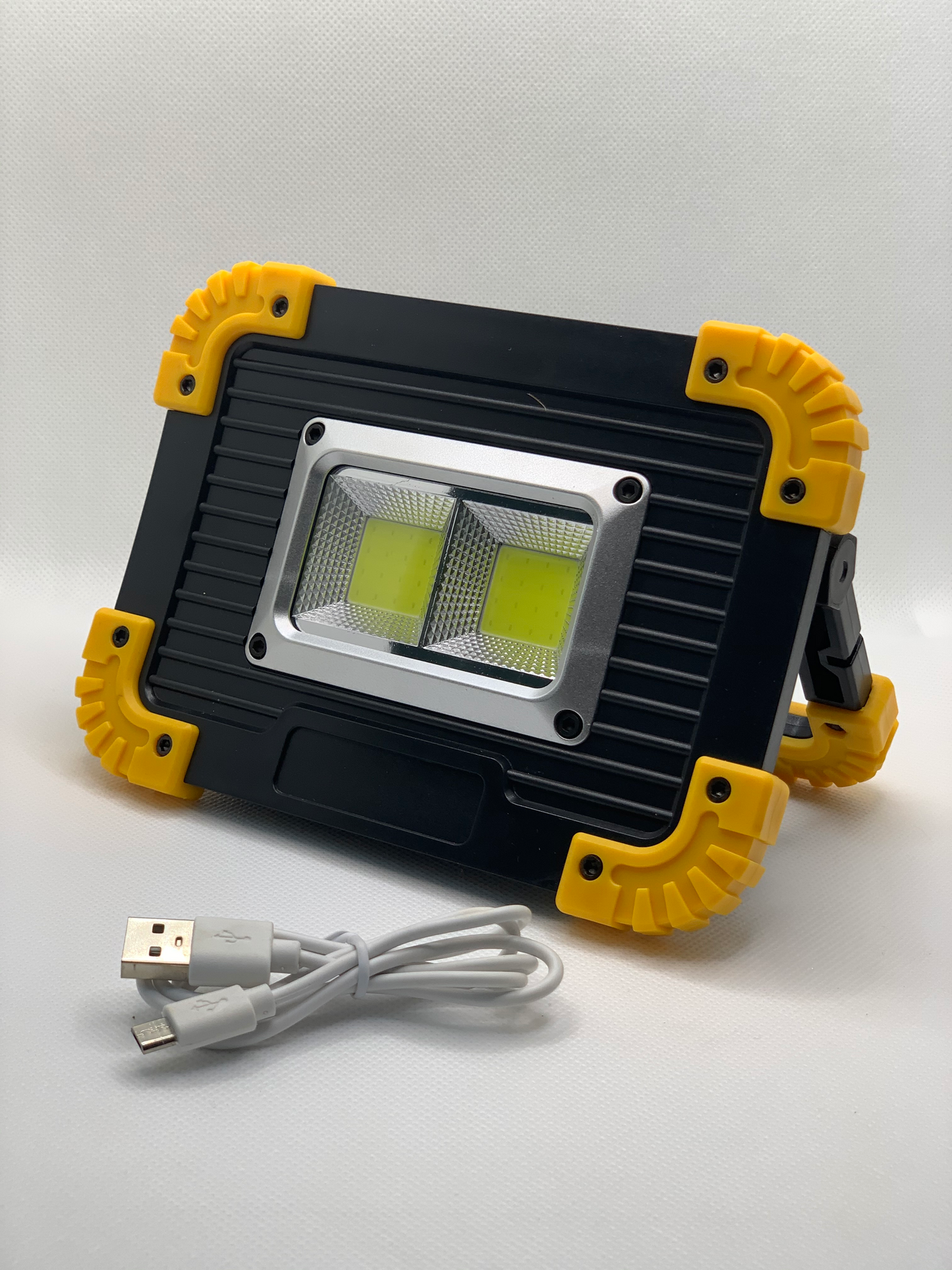 20 Watt COB Camping Light/Emergency Light/Utility Light Battery Powered NEW