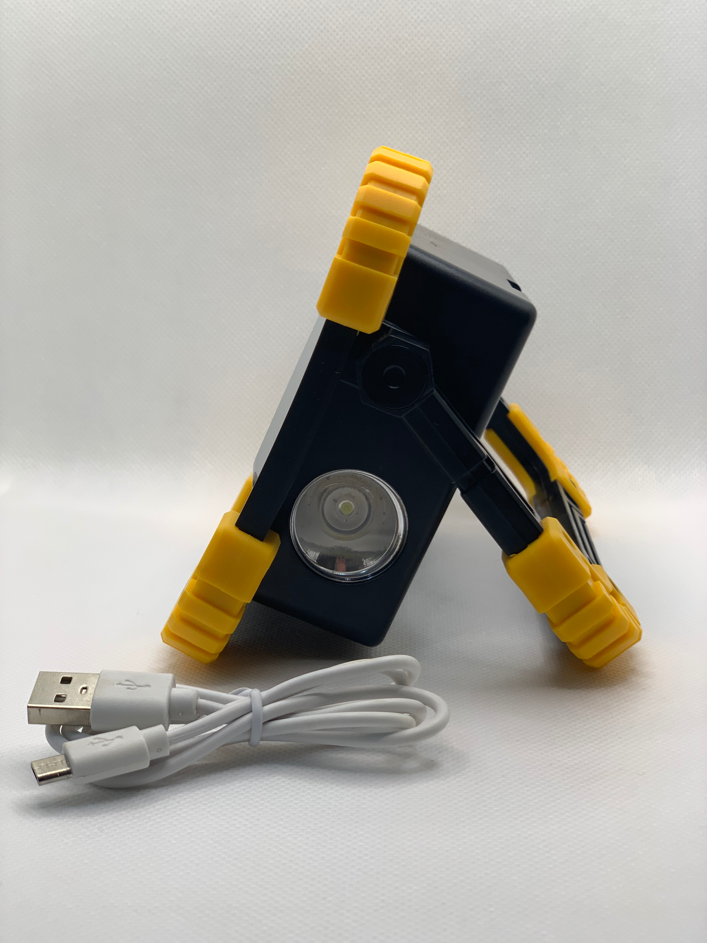 20 Watt COB Camping Light/Emergency Light/Utility Light Battery Powered NEW
