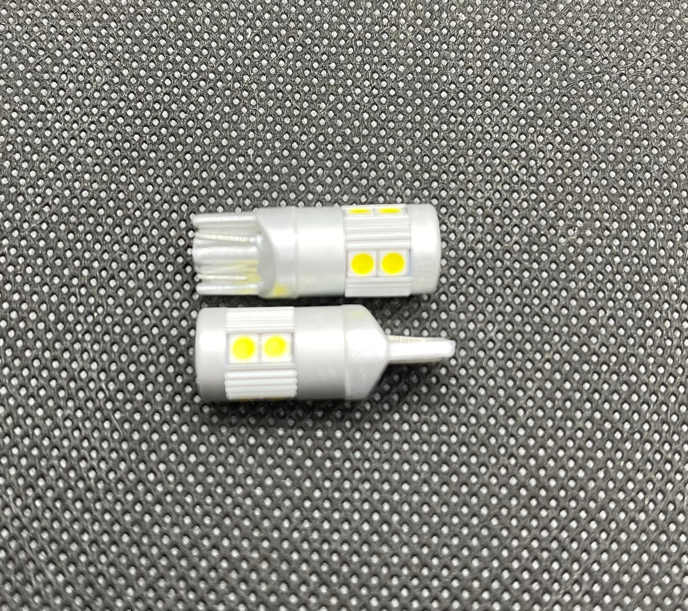 Wedge Style Reverse Led Wedge Shape LED White Wedge 9 LEDs T10-9-W – Blackhawk LED Lights