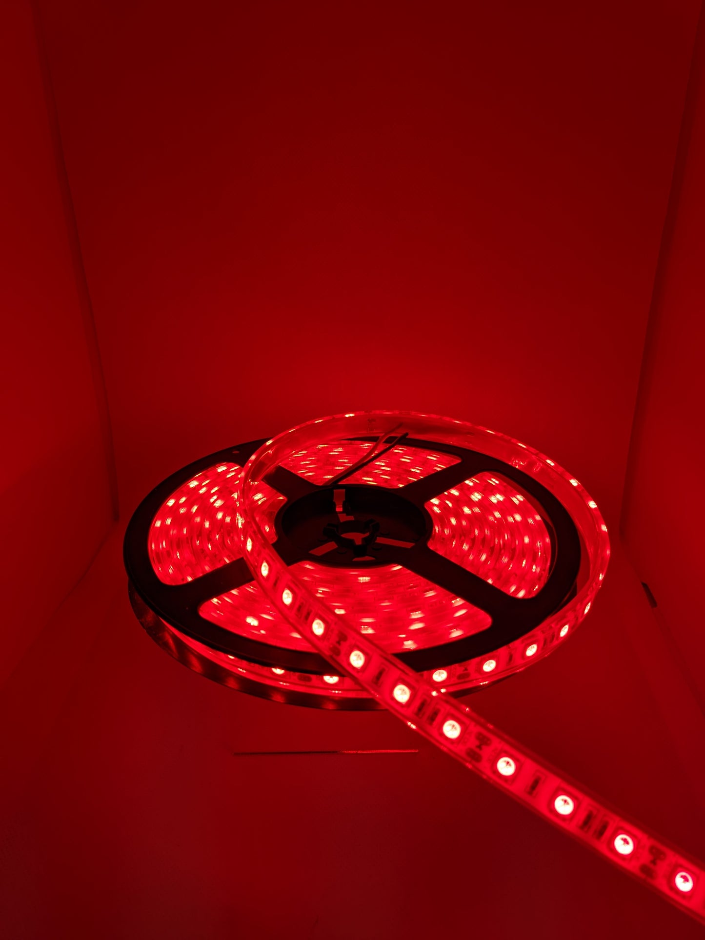 RED Waterproof Strip Lighting 300 LEDs 12 Volt  STP5M-300-RED